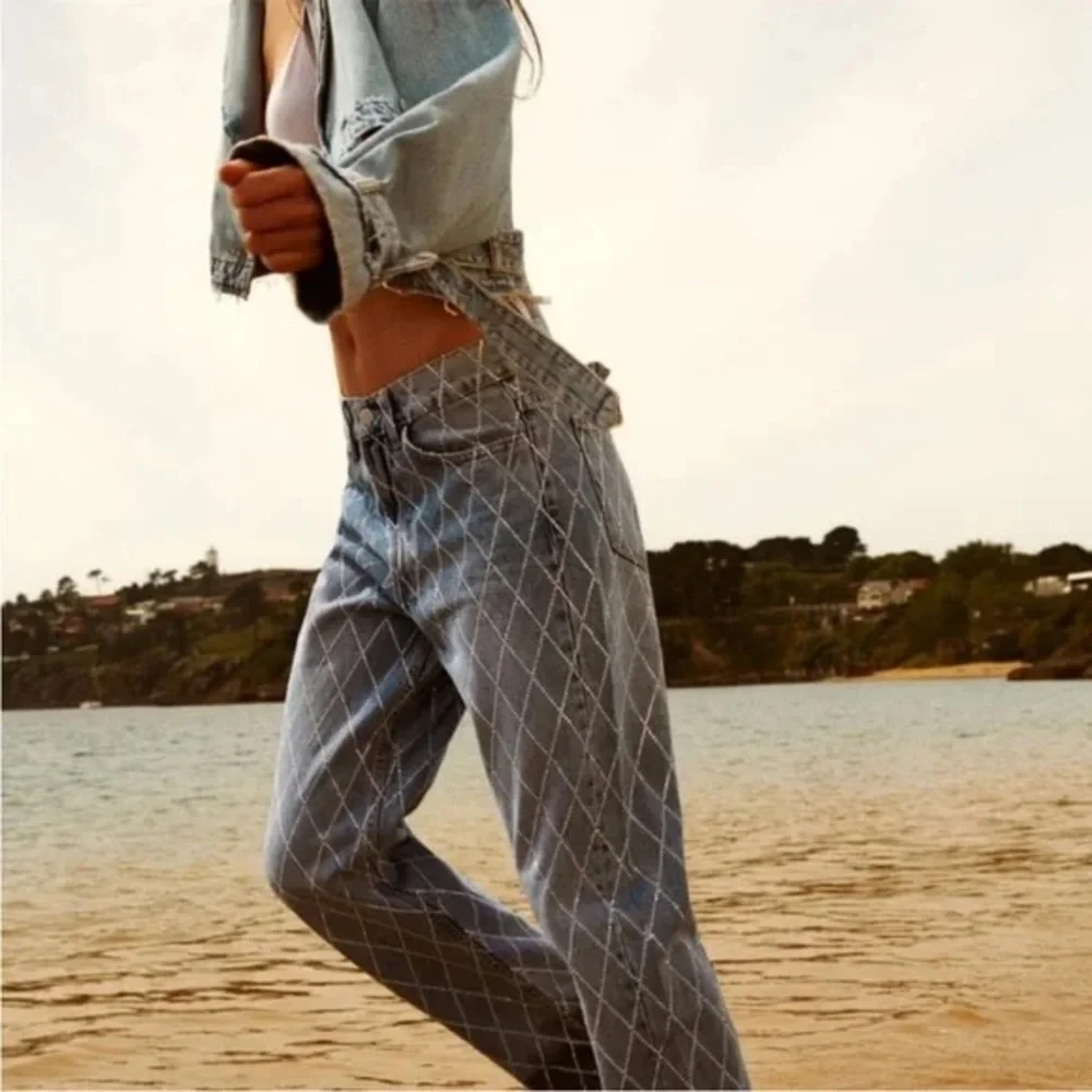 NEW House of Harlow Rhinestone Wide Leg Jeans | Size 4 (27) | light blue - Picture 6 of 13